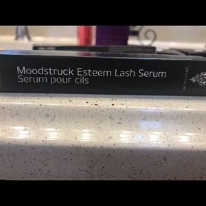 Younique moonstruck lash serum